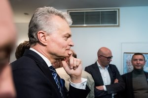 Politologai: antrame ture geresnes starto pozicijas turi G. Nausėda