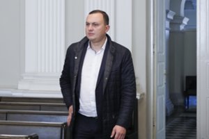 Žemės ūkio ministras G. Surplys: NMA vadovas E. Bėrontas negali dirbti su slapta informacija