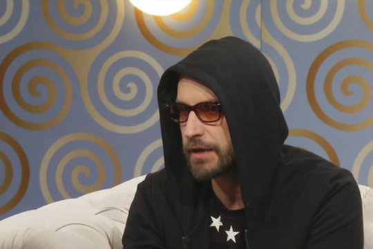 A. Chošnau papasakojo, kokiais būdais jo mamai buvo trukdoma ištekėti už kurdo