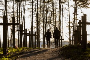 Prie Minsko pastatytas lietuvių kryžius stalinizmo aukoms nugriautas ir išvežtas
