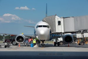 Kelionių nesklandumai: didžiausia vagysčių rizika ir koks oro uostas „vėluoja“ labiausiai