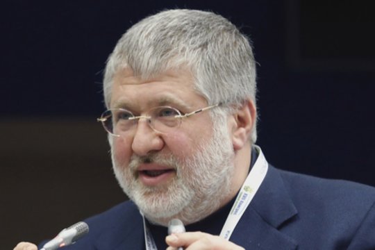 Su V. Zelenskiu siejamas oligarchas I. Kolomoiskis grįžo į Ukrainą