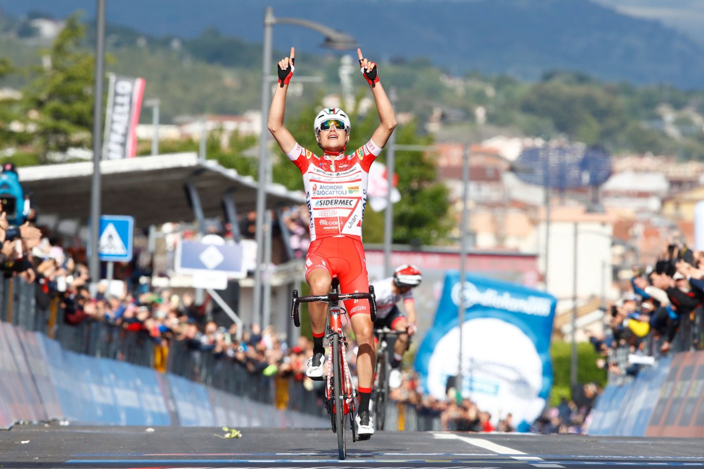  „Giro d'Italia“ šeštąjį etapą ketvirtadienį laimėjoitalas Fausto Masnada.<br> AFP/Scanpix nuotr.