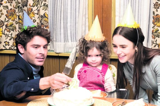  Aktorei Lily Collins sudėti bluosto neleisdavo žudiko mylimosios vaidmuo 