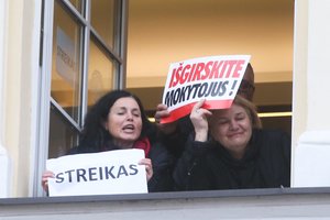 Deramasi dėl švietimo šakos kolektyvinės sutarties