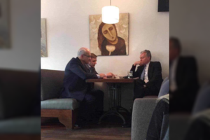 Internete pasklido trejų metų senumo nuotrauka: kartu užfiksuoti G. Nausėda ir R. Karbauskis