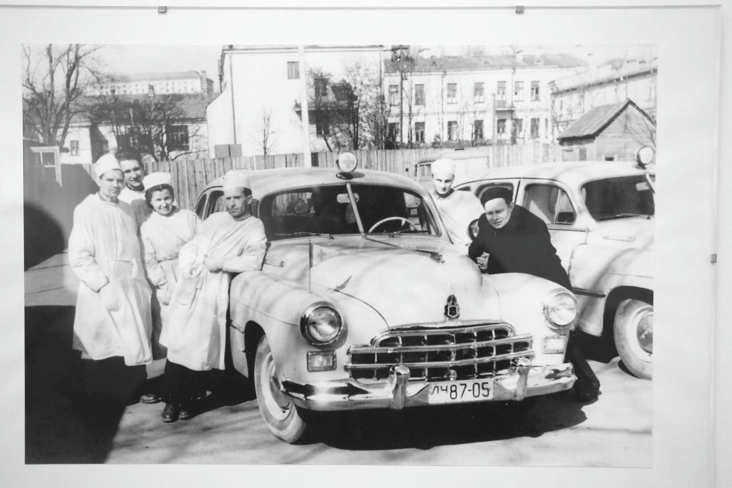 Pokario metais medikai pas pacientus skubėdavo ir „GAZ 12 ZIM“ automobiliais.<br>M.Patašiaus nuotr.