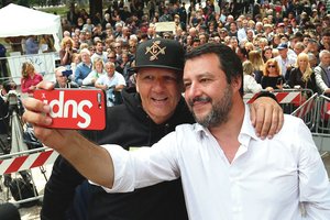 Europos kraštutiniai dešinieji rinkimų dar nelaimėjo, bet jau švenčia