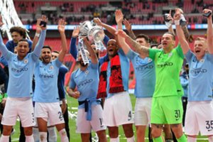 Anglijos taurę iškovojo „Manchester City“ ir šio sezono kolekciją papildė visais trim šalies trofėjais 
