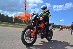 Lrytas.lt testas: kaip išsirinkti, su kuriuo KTM labiau tinka naujasis variklis?