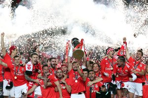 Lisabonos „Benfica“ dar kartą iškovojo Portugalijos čempionato titulą