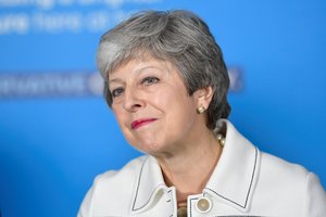 Th. May rengiasi paskutiniam bandymui įtikinti parlamentarus pritarti susitarimui dėl „Brexit“