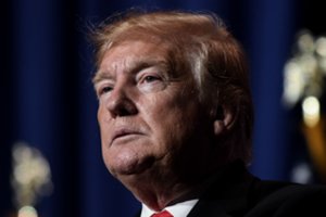 D. Trumpas: „Jeigu Iranas smogs, tai bus Irano oficiali pabaiga“