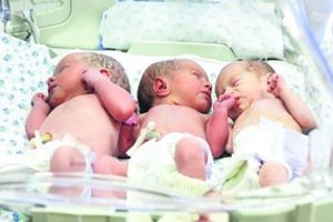 Šalia Lietuvos – istorinis įvykis: moteris pagimdė šešetuką