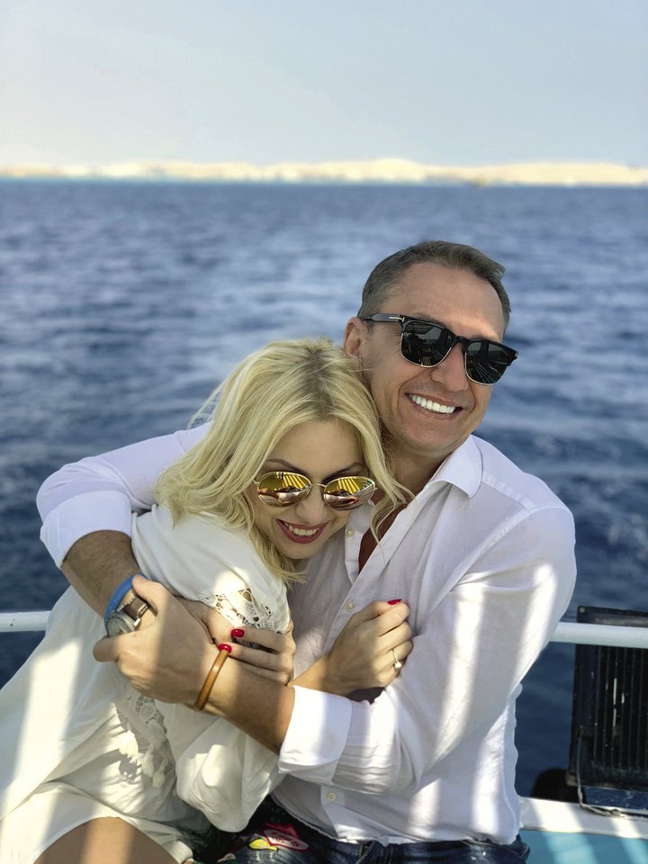 Su Dariumi Natalija susipažino lankydamasi jo lazerinėje klinikoje.