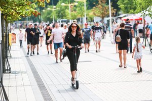 Permainos Palangoje: uždrausta važinėtis paspirtukais ir dviračiais, laukia baudos