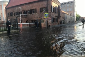 Vaizdai Kauno senamiestyje priminė grėsmingą potvynį