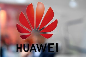 JAV mėgina atkirsti „Huawei“ nuo pasaulio: įtampa auga kaip ant mielių