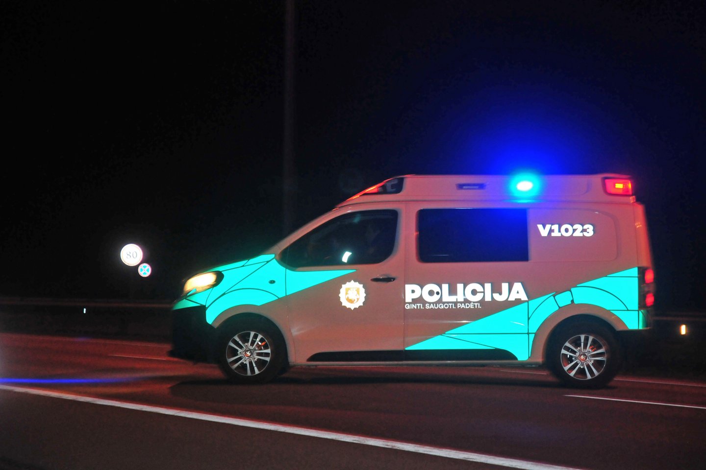 Penktadienio naktį po avarijos Kaune penki žmonės išvežti į ligoninę.