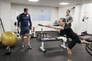 Nauja mada ar laiko taupymas: kodėl iš tiesų verta rinktis elektrostimuliacines treniruotes?