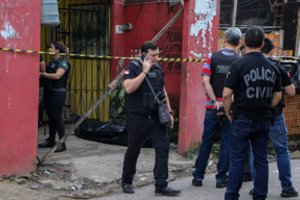 Brazilijoje vyras subadė savo merginą ir bažnyčioje nušovė tris žmones