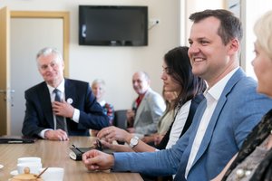 Pažadėję neremti nė vieno kandidato, LSDP susitiko su G. Nausėda