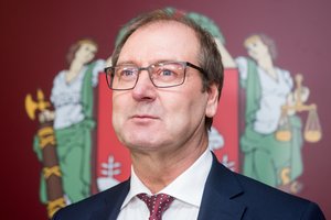 Balsą atidavęs Viktoras Uspaskichas atskleidė, kurį kandidatą į prezidentus pasirinko