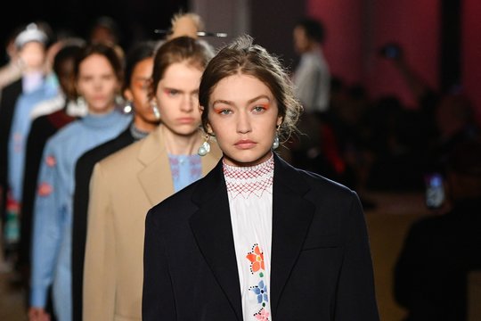 Mados namai „Prada“ atsisako gyvūnų kailio