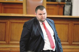 Nematomas politikas ruošiasi pergalei: niekas nematė dvejus metus