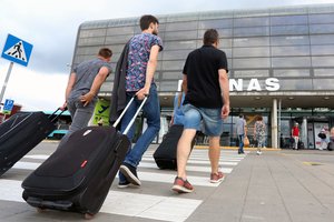 To jau seniai nebuvo: užfiksuota mažiausia emigracija – lėmė dvi priežastys