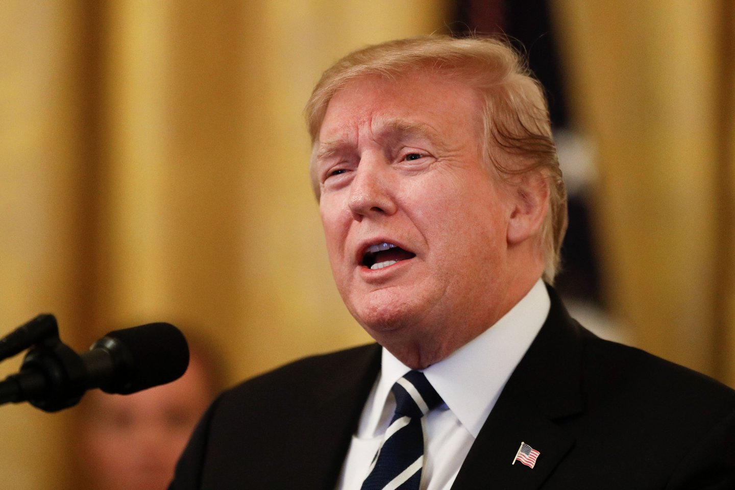 Tai didelė eskalacija D. Trumpo žodžių kare su oponentais Kongrese.