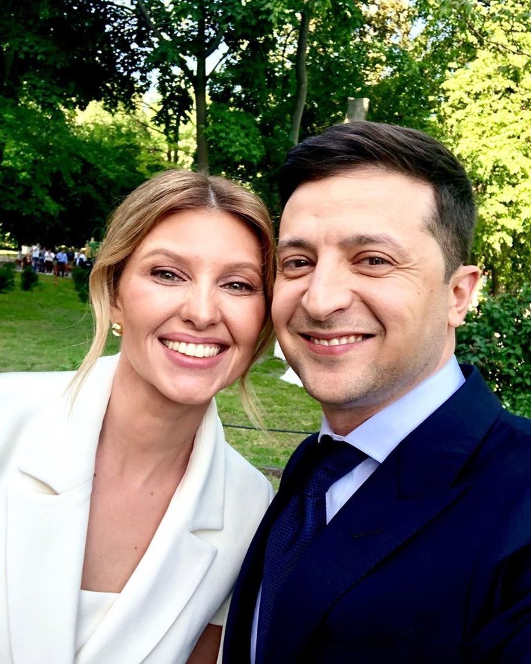 Jelena ir Volodymyras Zelenskiai.<br>Instagramo nuotr.