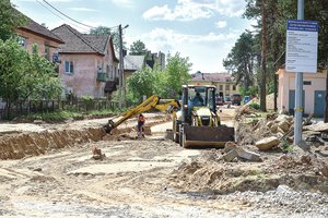 Kelininkai pribloškė – trumpą gatvę Grigiškėse išrausė vos ne metams