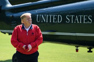 D. Trumpas sako, kad jo neišgąsdino Šiaurės Korėjos raketų bandymai