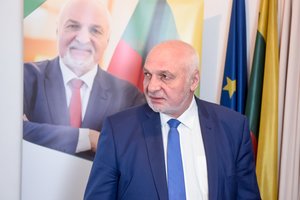 V. Mazuronis: balsavau už tą kandidatą, kuris turi daugiau šansų išlikti nepriklausomu