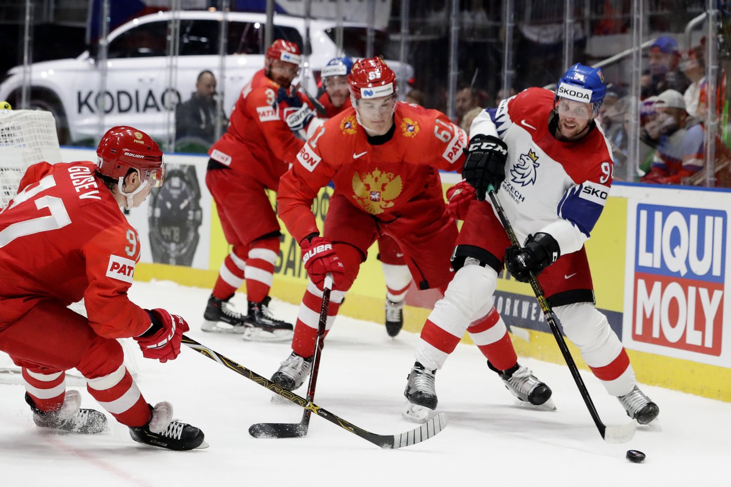 Rusija įveikė Čekiją po baudinių serijos ir iškovojo bronzos medalius.<br> AFP/Reuters/Sputnik/Scanpix nuotr.
