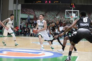 A. Juškevičiaus taiklių baudų salvė neišgelbėjo Nantero ekipos nuo nesėkmės Po-Orteze