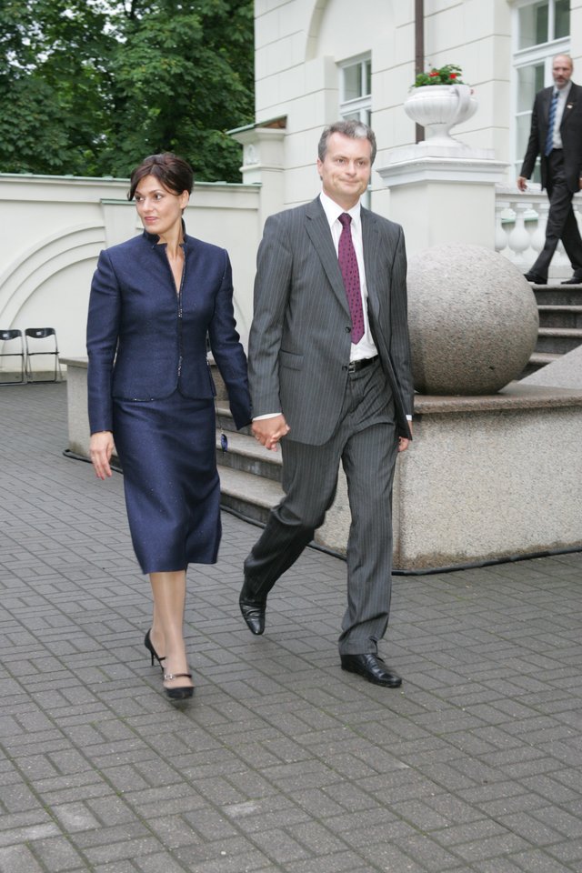 Gitanas Nausėda su žmona Diana 2007-aisiais.<br>Nuotr. iš LR archyvo 