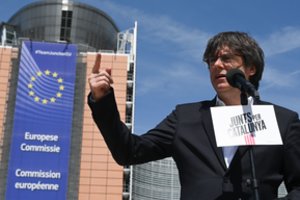 Į EP pateko buvęs Katalonijos prezidentas Carlesas Puigdemont'as