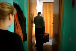 Nuo prievolės sumokėti sutuoktinio skolas skiriantis išsuks vienintelis žingsnis