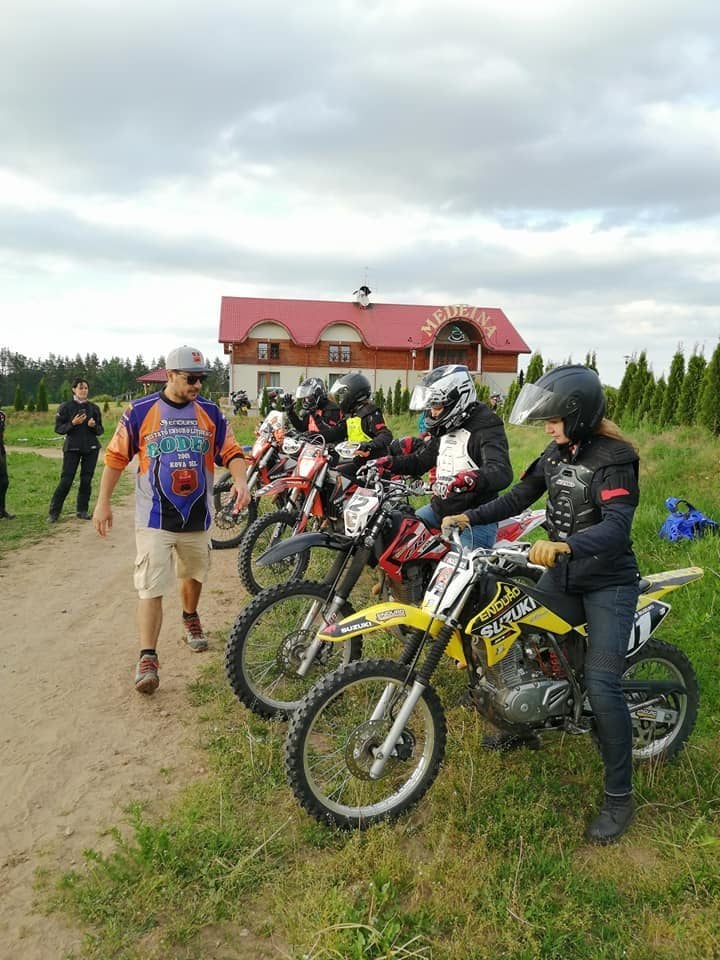  Pasaulinio motociklininkių turo akimirkos Lietuvoje. <br> Organizatorių nuotr.