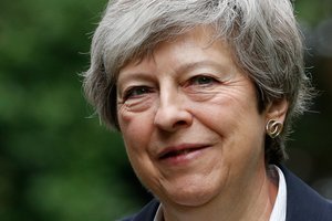 Britų premjerė pripažįsta „labai nuviliančius“ EP rinkimų rezultatus