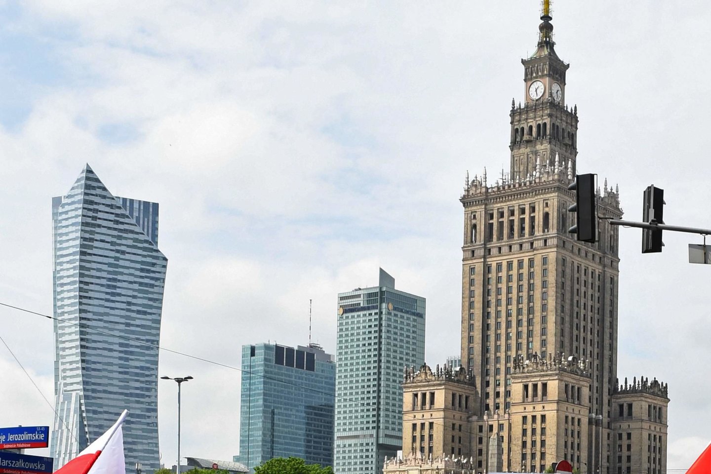  Savaitgalis Varšuvoje lietuviams – populiarus pasirinkimas. <br> AFP/Scanpix nuotr.