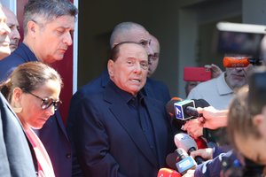 82-ejų S. Berlusconis išrinktas į Europos Parlamentą