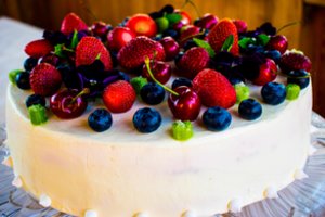 Druskininkų tortų turnyras: tortas „Braškių ir rabarbarų šokis“