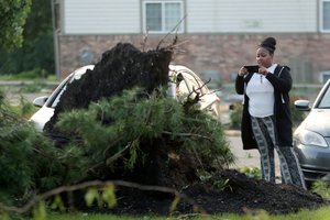 Po tornado milijonai žmonių JAV Ohajo valstijoje liko be elektros energijos