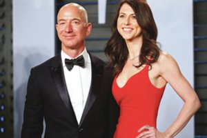 Buvusi „Amazon“ įkūrėjo žmona paaukos pusę milijardinio savo turto