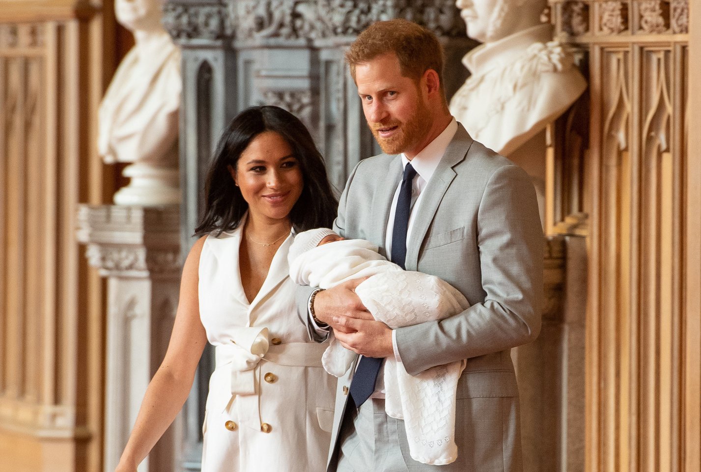 Meghan Markle ir princas Harry savo kūdikį pasauliui pristatė gegužės 8-ąją.<br>Scanpix nuotr.