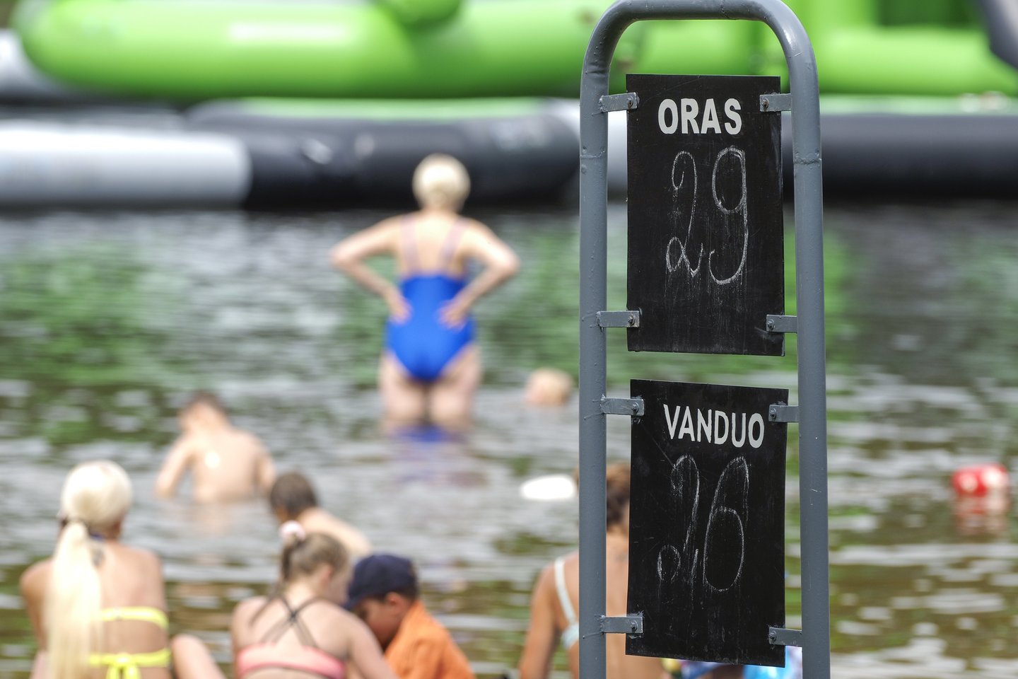 Į Lietuvą sugrįš vasariška šiluma.
