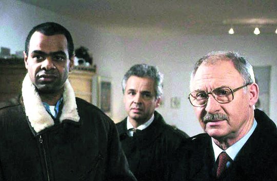 TV serialo „Senis“ žvaigždė Charlesas Huberis persikėlė gyventi į Afriką